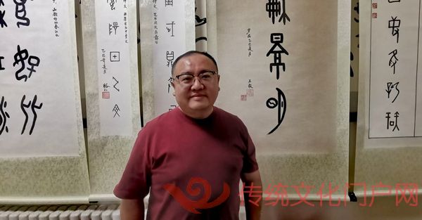 王毅1.jpg